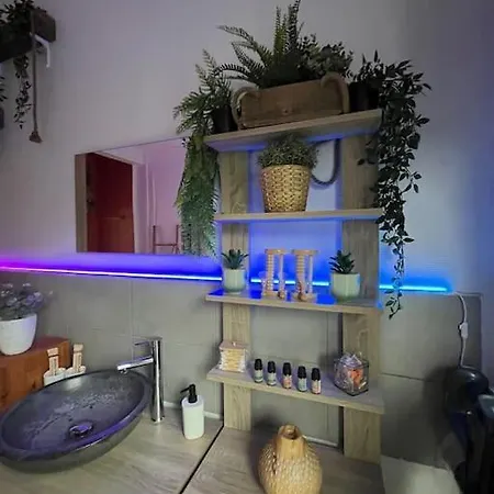 Balnéo Table De Massage Et Jardin Proche L Eden *